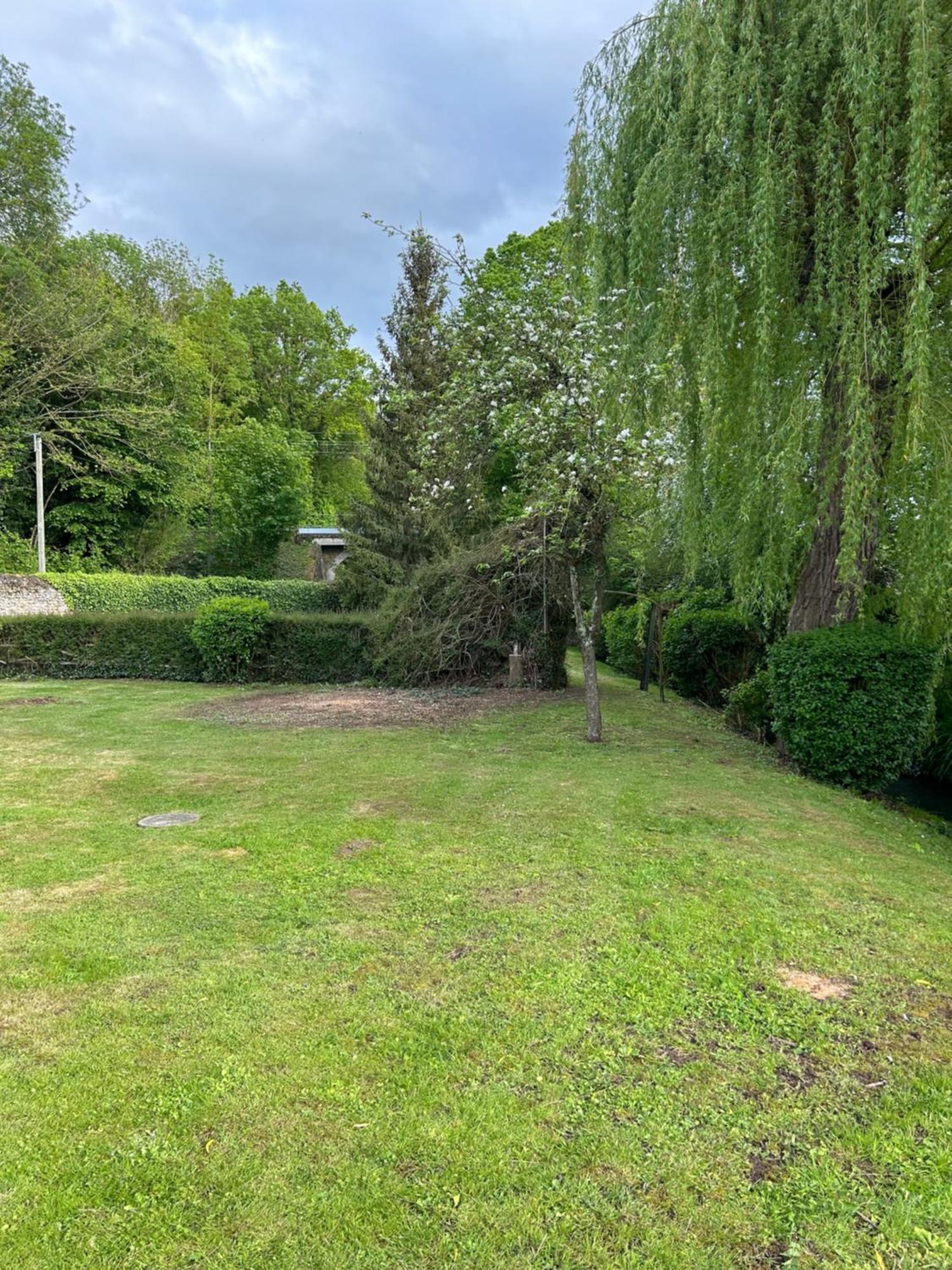 Maison Au Calme Avec Riviere A Cote De Chartres Saint-Prest Номер фото